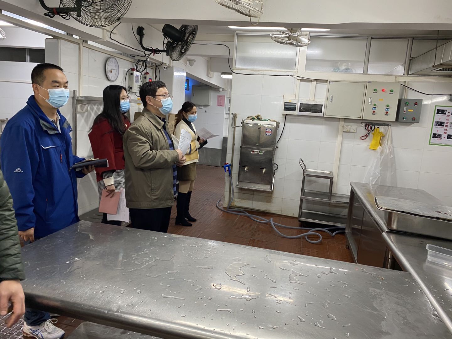 疫情防控做到位，监督查抄落实处 ----白云山pp电子公司发展疫情防控查抄工作