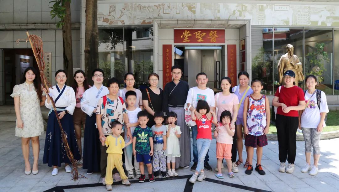 学千古名方 悟非遗传秤转—白云山pp电子公司组织发展主题非遗履历活动